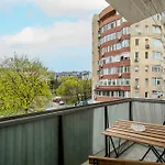 Peaceful With Free Parking Апартаменты Варна