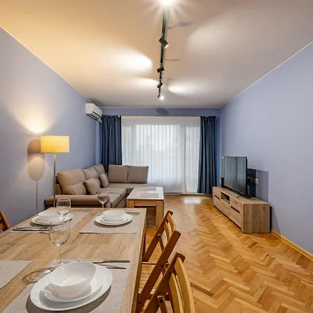 Peaceful With Free Parking