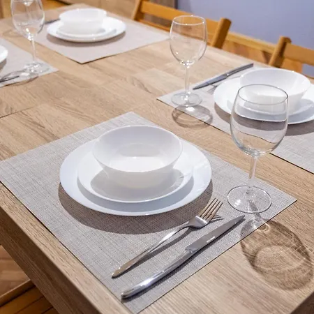 Peaceful With Free Parking Appartement Varna