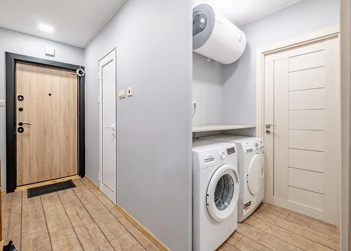 דירה Peaceful With Free Parking *