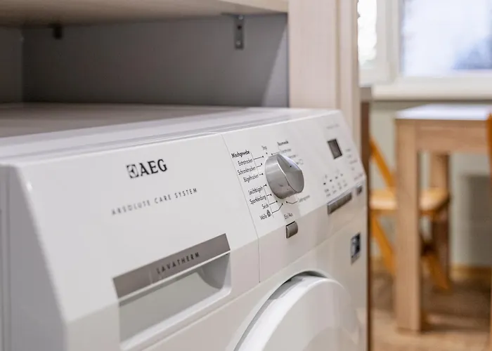 Peaceful With Free Parking *