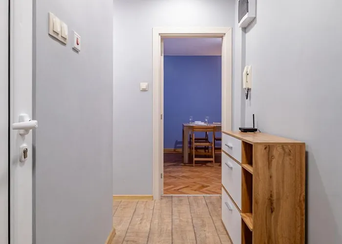 Peaceful With Free Parking דירה