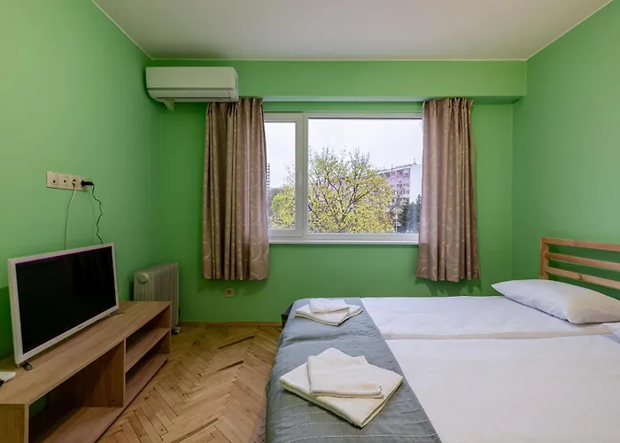 דירה Peaceful With Free Parking